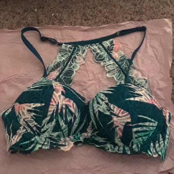 PINK Victoria's Secret Other - NWOT Victoria's Secret PINK Date Racerback Bra 36C